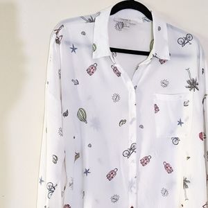 Forever 21 Contemporary Long Sleeve Button-Down Novelty Shirt  Medium